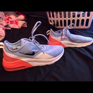 Women’s Nike shoes size 9.